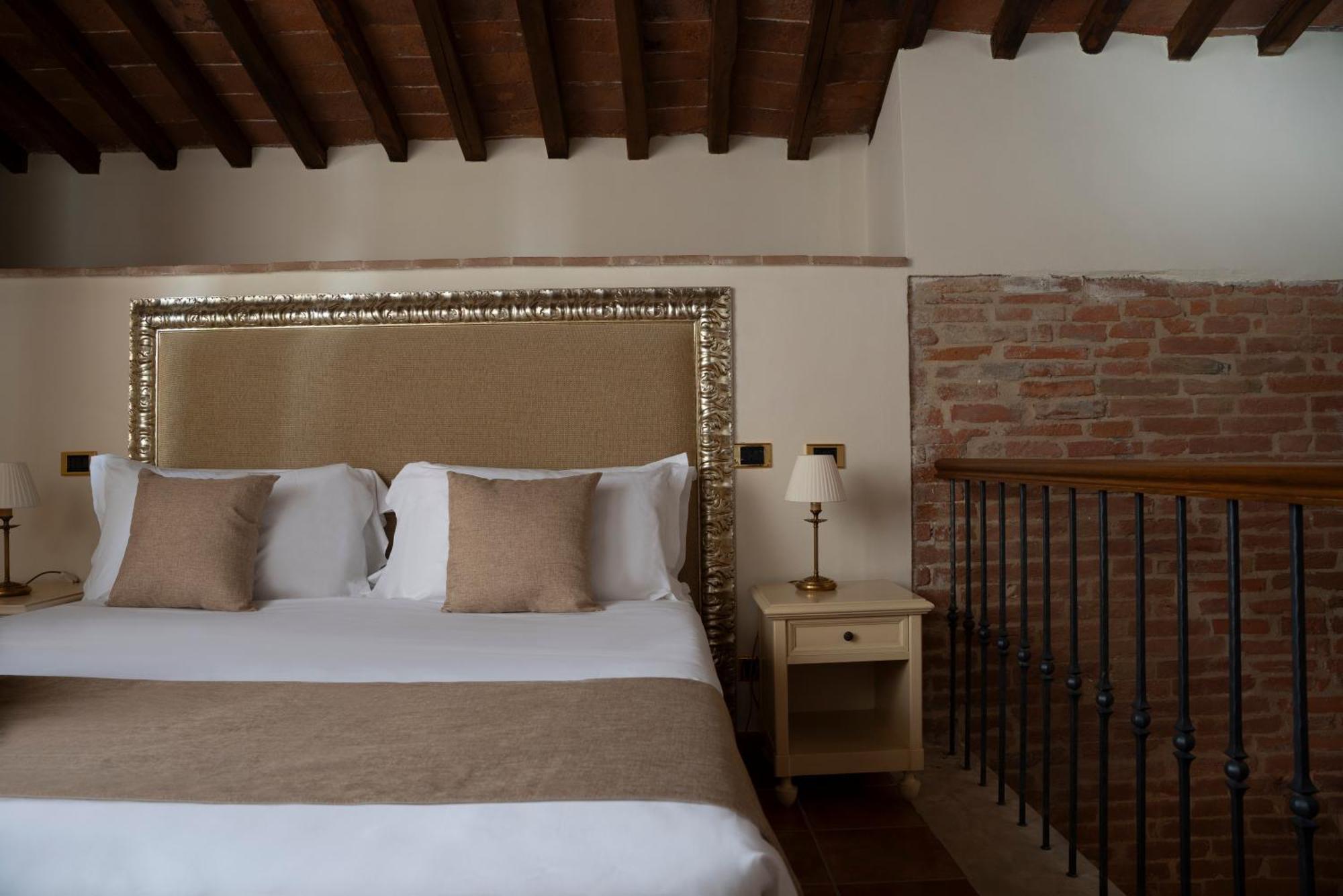 Castello Di Leonina Relais - Adults Only Hotel Siena Exterior photo