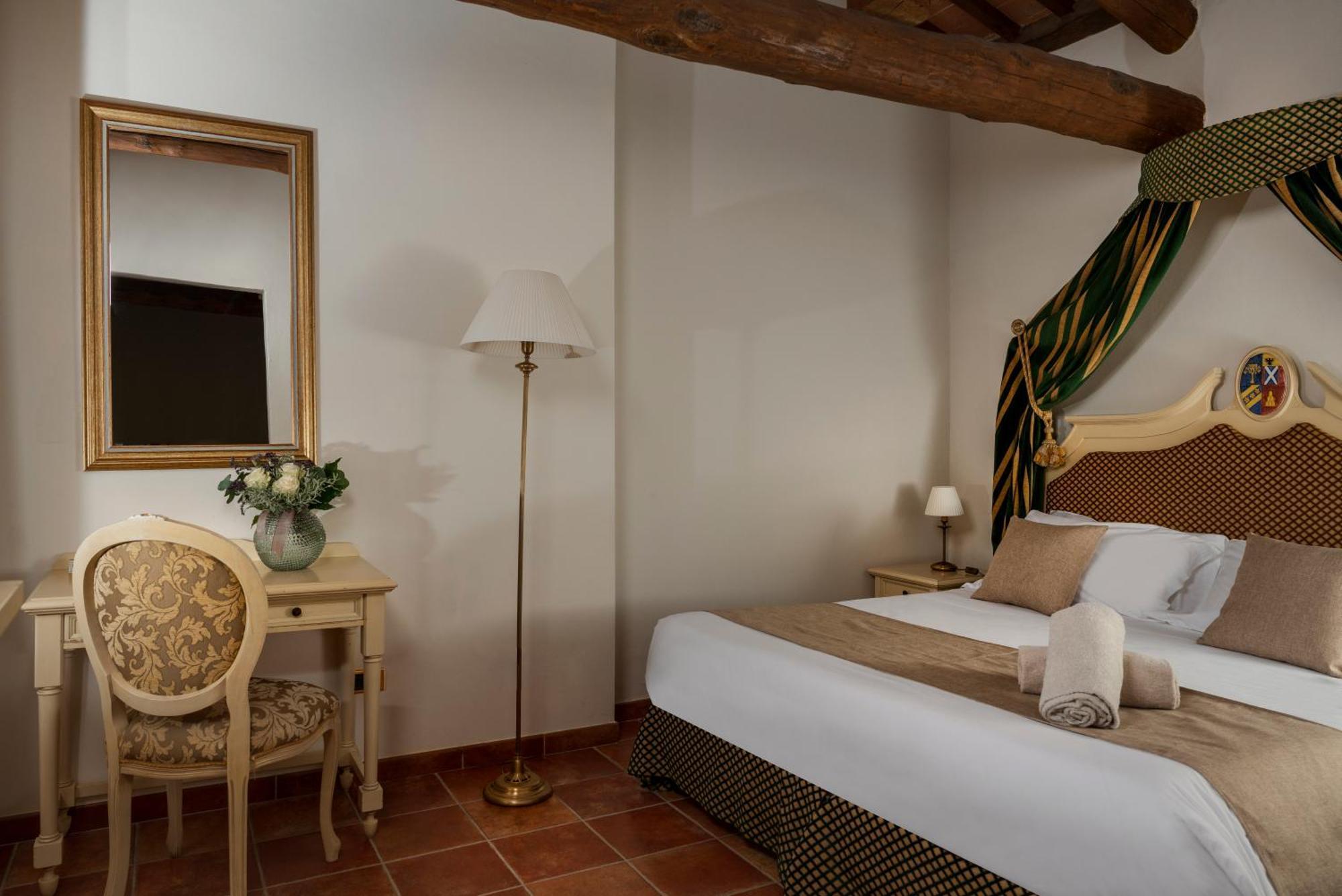 Castello Di Leonina Relais - Adults Only Hotel Siena Exterior photo