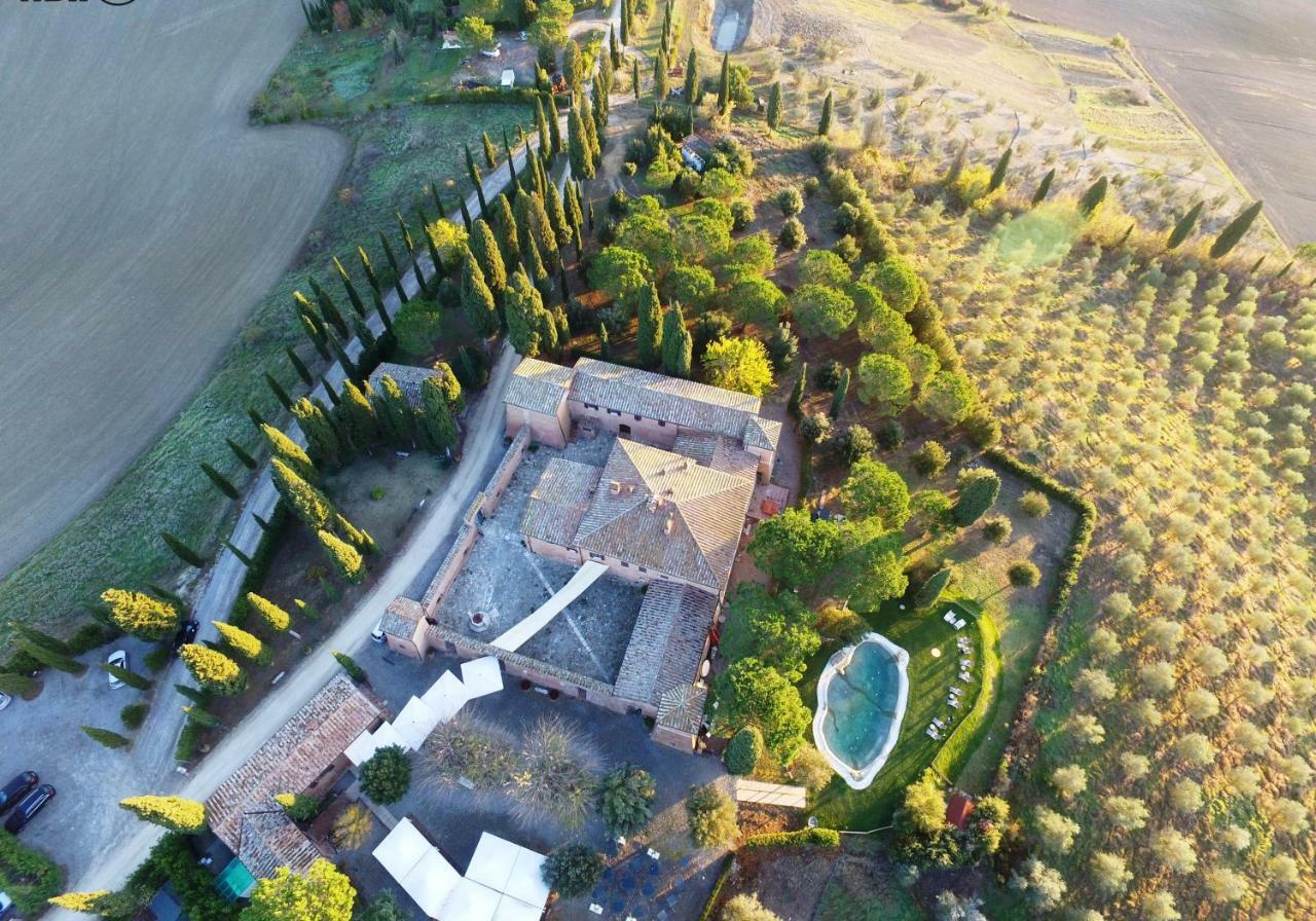 Castello Di Leonina Relais - Adults Only Hotel Siena Exterior photo